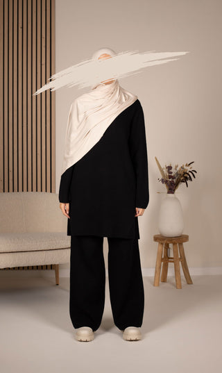 Zwarte gebreide set met lange mouwen en lange broek