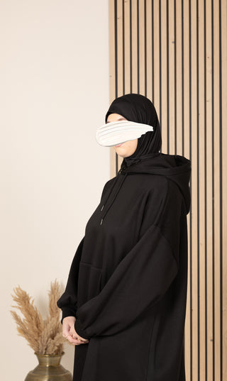 Zwarte lange hoodie met capuchon en kangoeroezak, lange mouwen