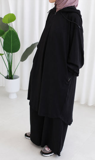 Modest Sportpak/Tracksuit by UsW 2026