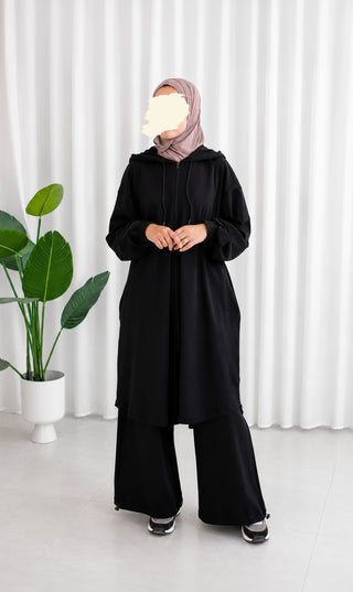 Modest Sportpak/Tracksuit by UsW 2026