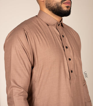 Chino Saudi Qamis- Taupe