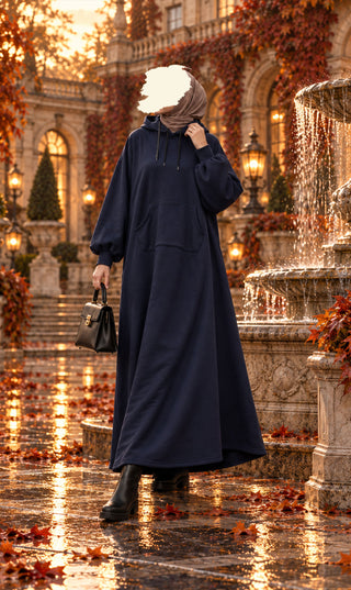 Lange navy hoodie met capuchon en voorvak, lange mouwen, losse fit.