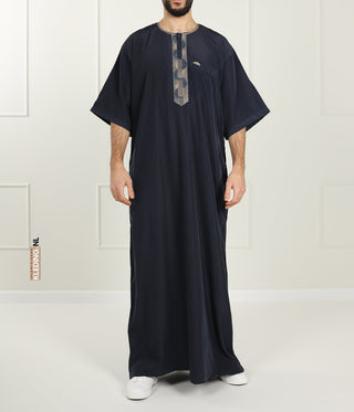 ثوب الإماراتي