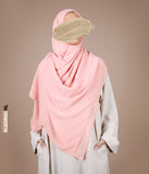 حجاب 150 سم مربعة اللون الوردي